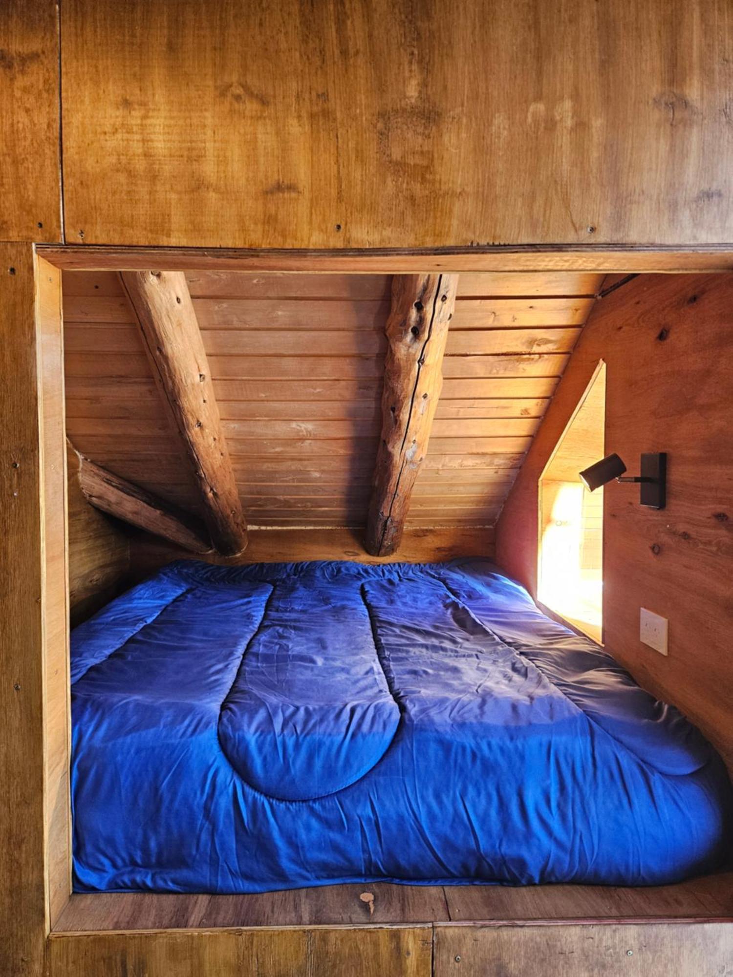 Hostel Capsula Refugio Oeste Сан-Карлос-де-Барилоче Экстерьер фото
