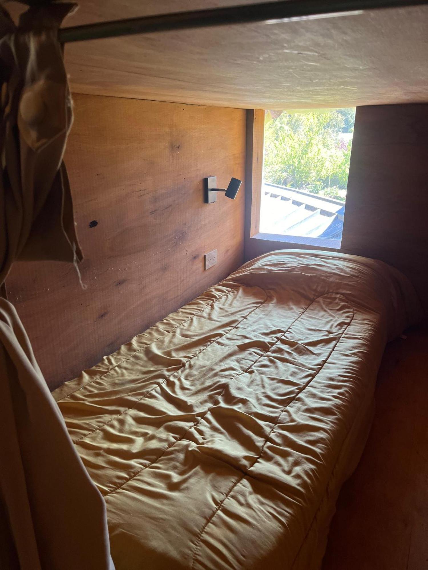 Hostel Capsula Refugio Oeste Сан-Карлос-де-Барилоче Экстерьер фото